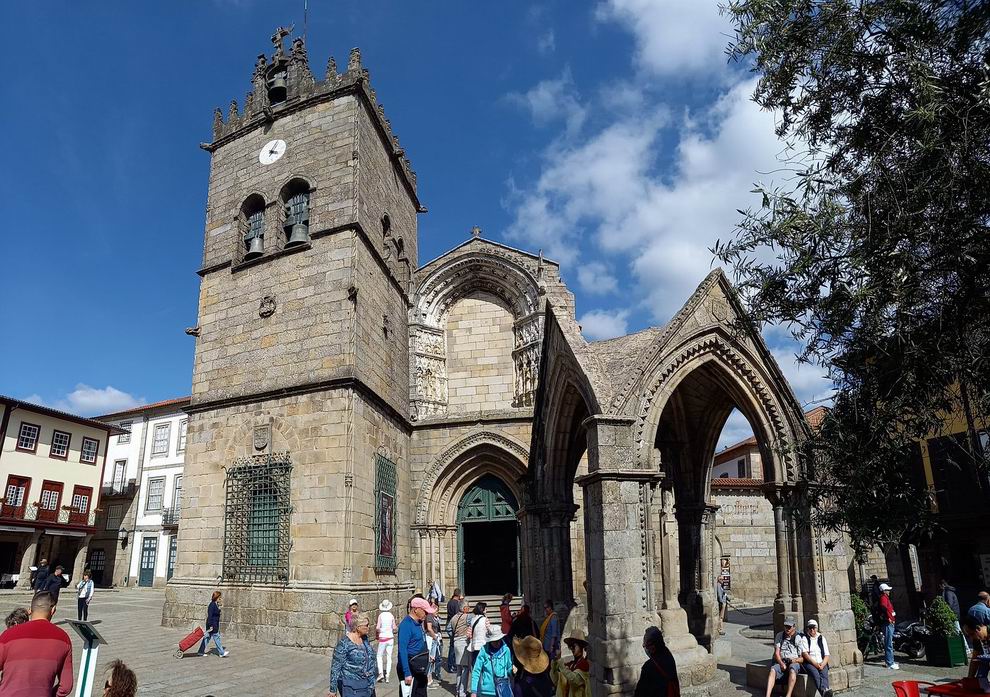 Guimaraes Colegiada de Nossa Senhora da Oliveira